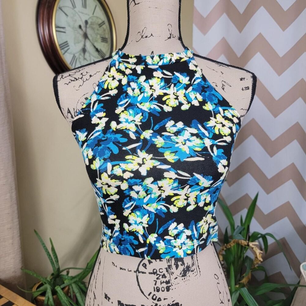 Charlotte-russe Women's Black and Blue Vest
